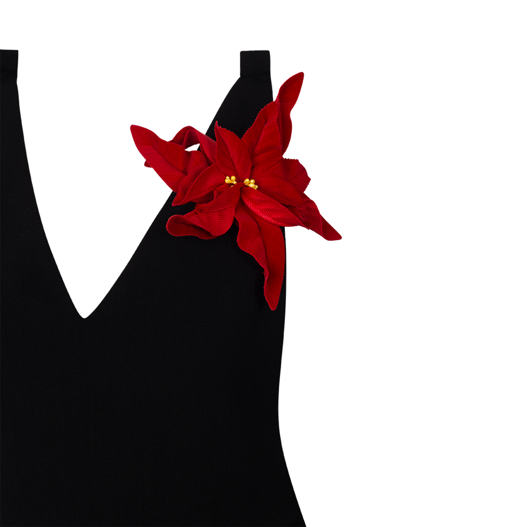 Poinsettia Brooch | Front view of Poinsettia Brooch JW ANDERSON