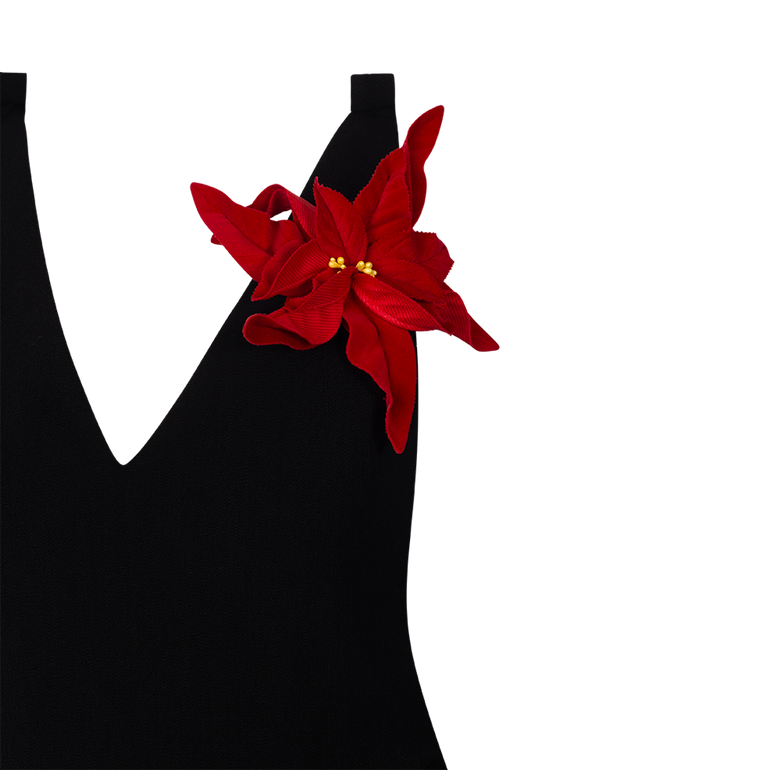 Poinsettia Brooch | Front view of Poinsettia Brooch JW ANDERSON