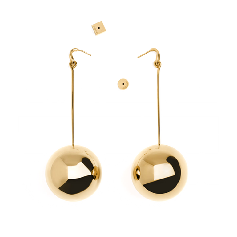 Les Grandes Boucles Nodo Dangle Earrings | Side view of Les Grandes Boucles Nodo Dangle Earrings in Gold-tone JACQUEMUS