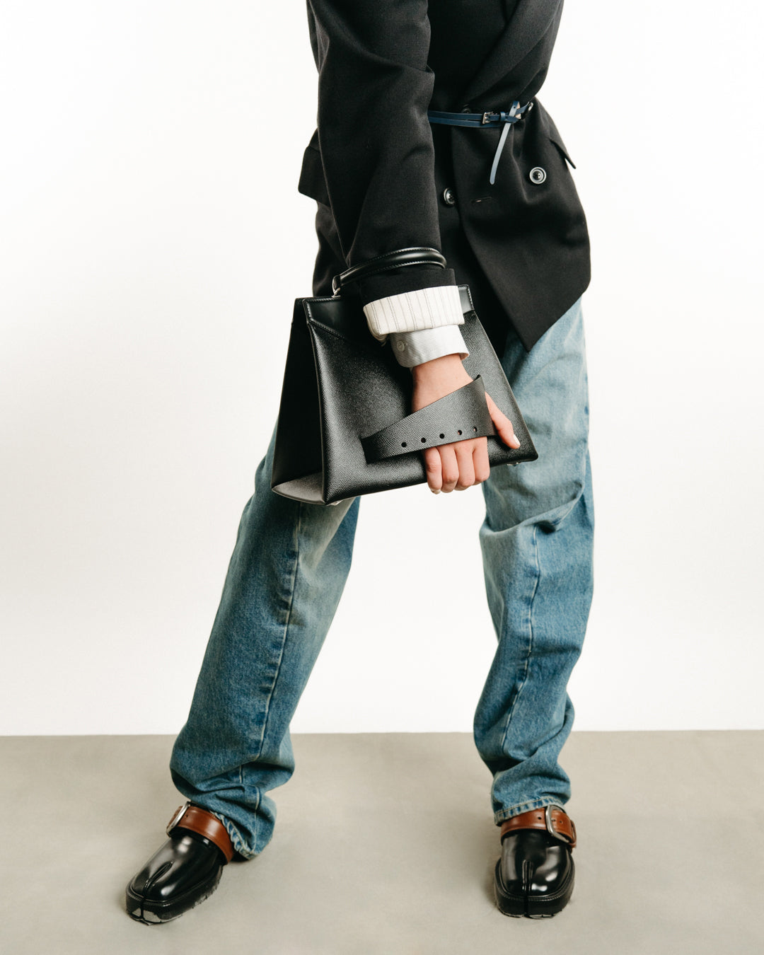 【MAISON MARGIELA】SNATCHED CLASSIQUE MEDIUM BAG Medium Snatched Handbag – FORTY FIVE TEN