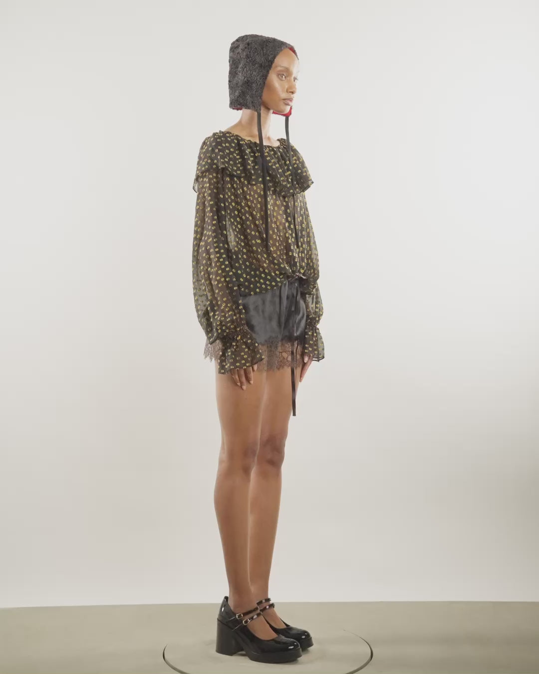 【THEAIRTOWN】LACE SATIN SHORTS 3色 7b3149bc650342c6a26578c0dc2e59
